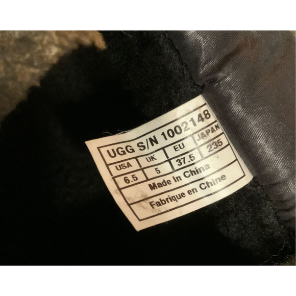 Ugg Kintla Boots - Picture 10 of 10